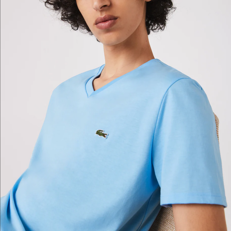 stenografi Luftpost aluminium Men's Lacoste V-neck Pima Cotton Jersey T-shirt Baby Blue HBP – BLVD